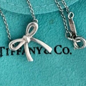 TIFFANY & CO. Sterling Silver Bow Necklace 15.5"! Tiffany bag included.